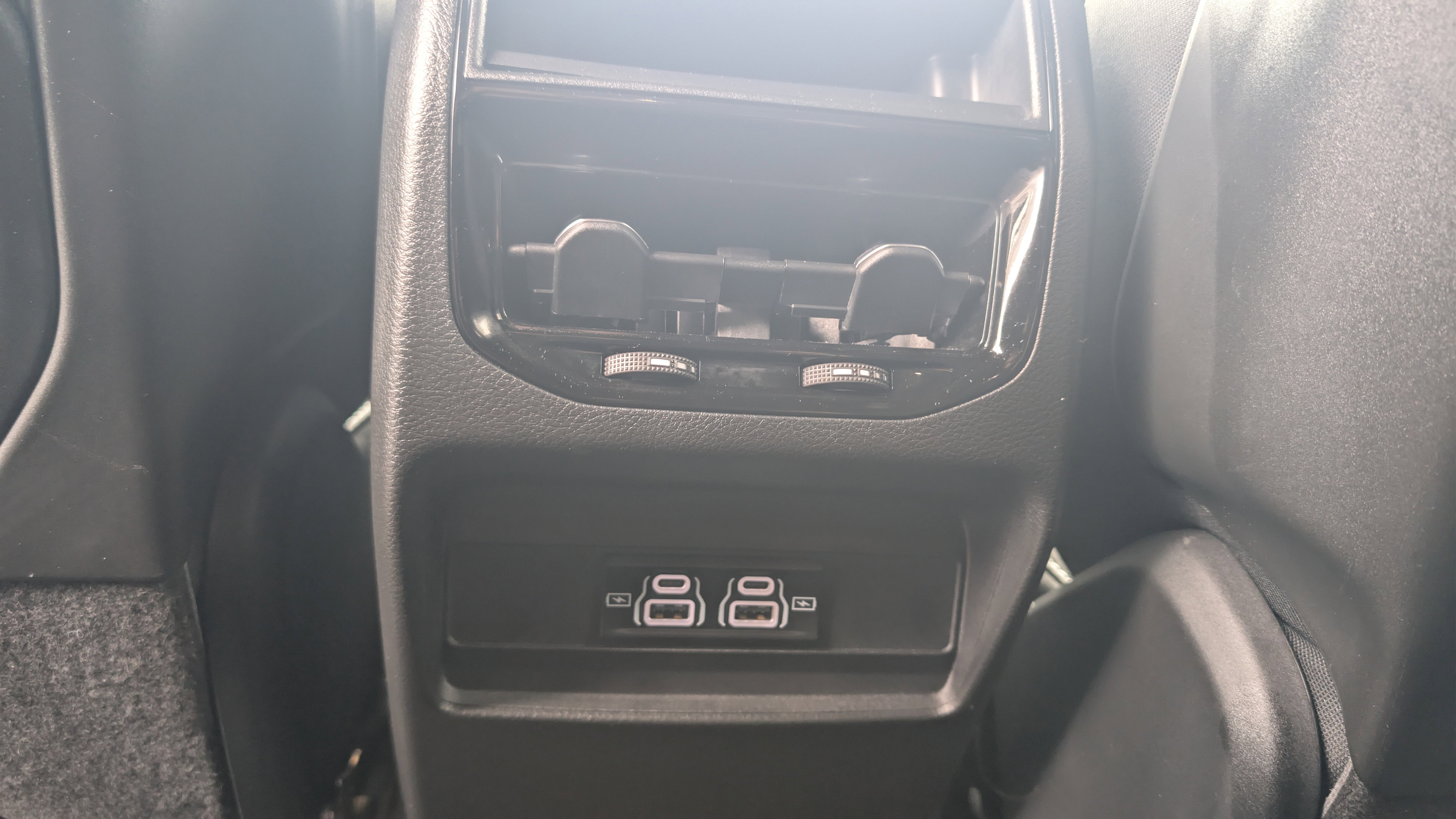 New 2025 Jeep Grand Cherokee Laredo image 14