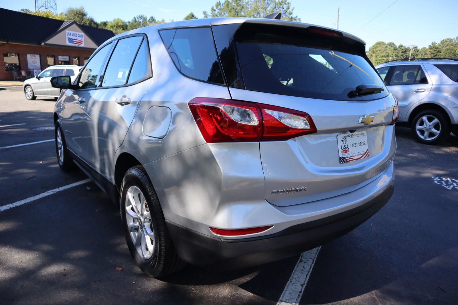 Used 2019 Chevrolet Equinox LS FWD image 4