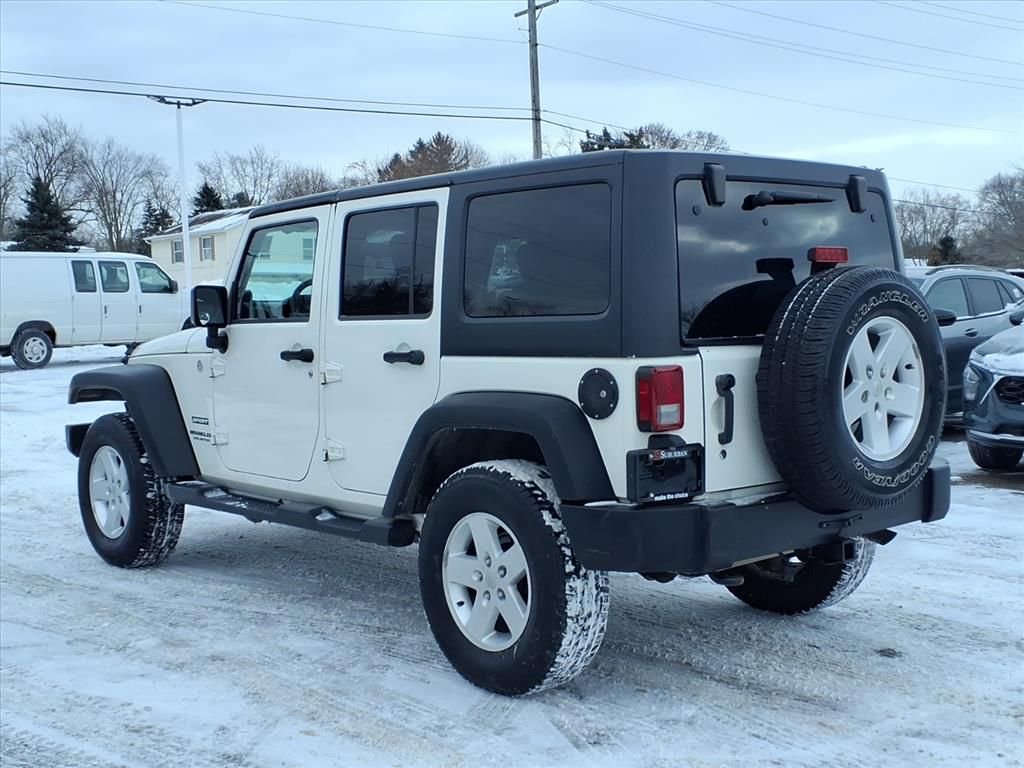 Used 2010 Jeep Wrangler Unlimited Sport image 7