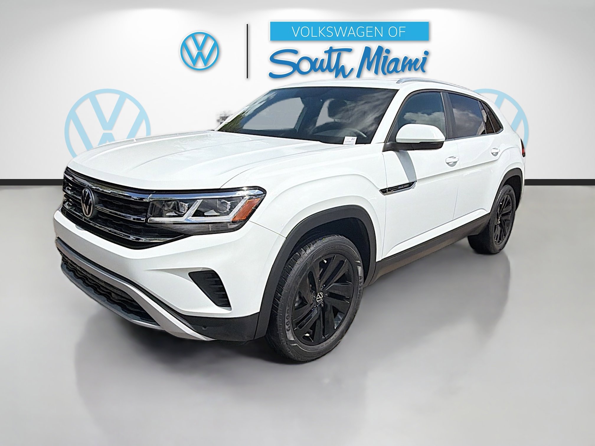 Used 2023 Volkswagen Atlas Cross Sport SE w/ Black Wheel Package image 3