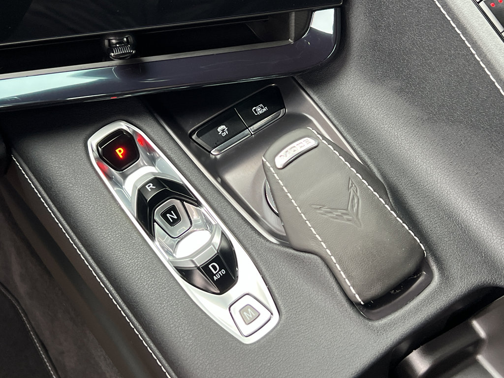 Used 2024 Chevrolet Corvette Stingray Preferred Cpe w/ Stealth Interior Trim Package image 24