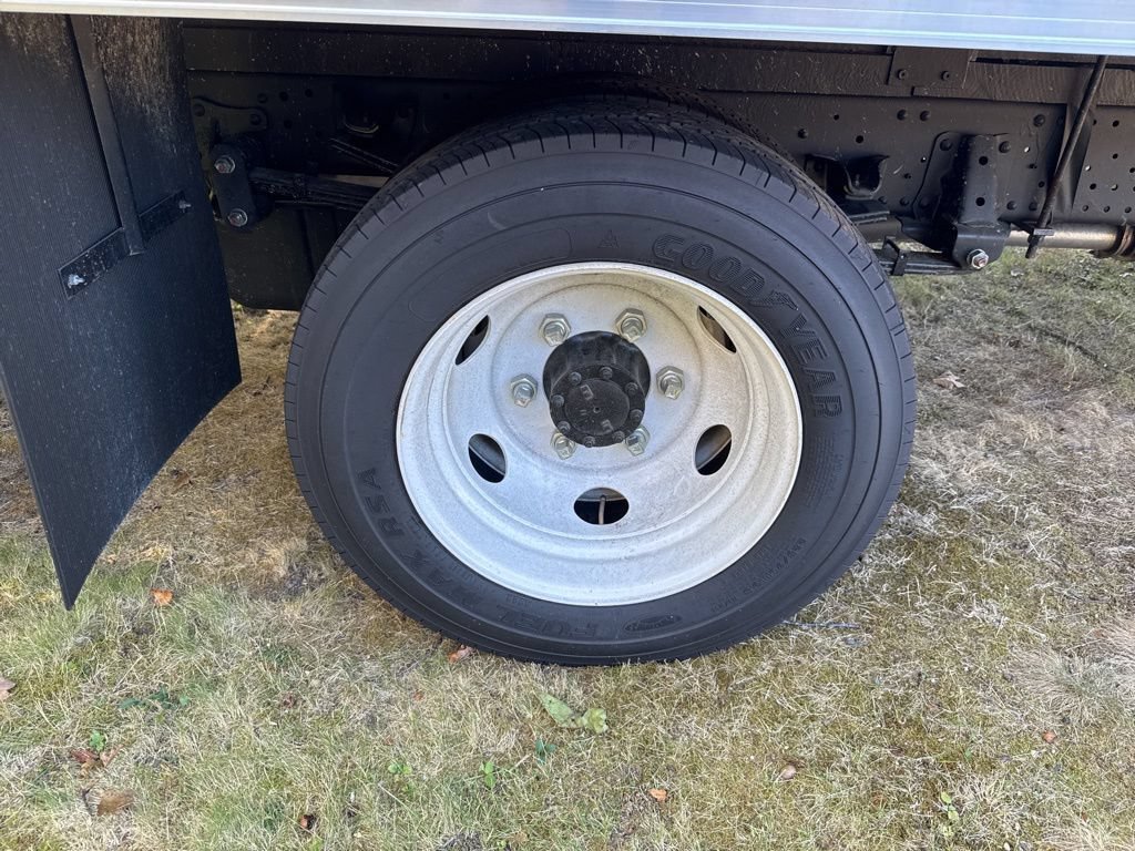 Used 2024 Chevrolet Low Cab Forward RWD image 8