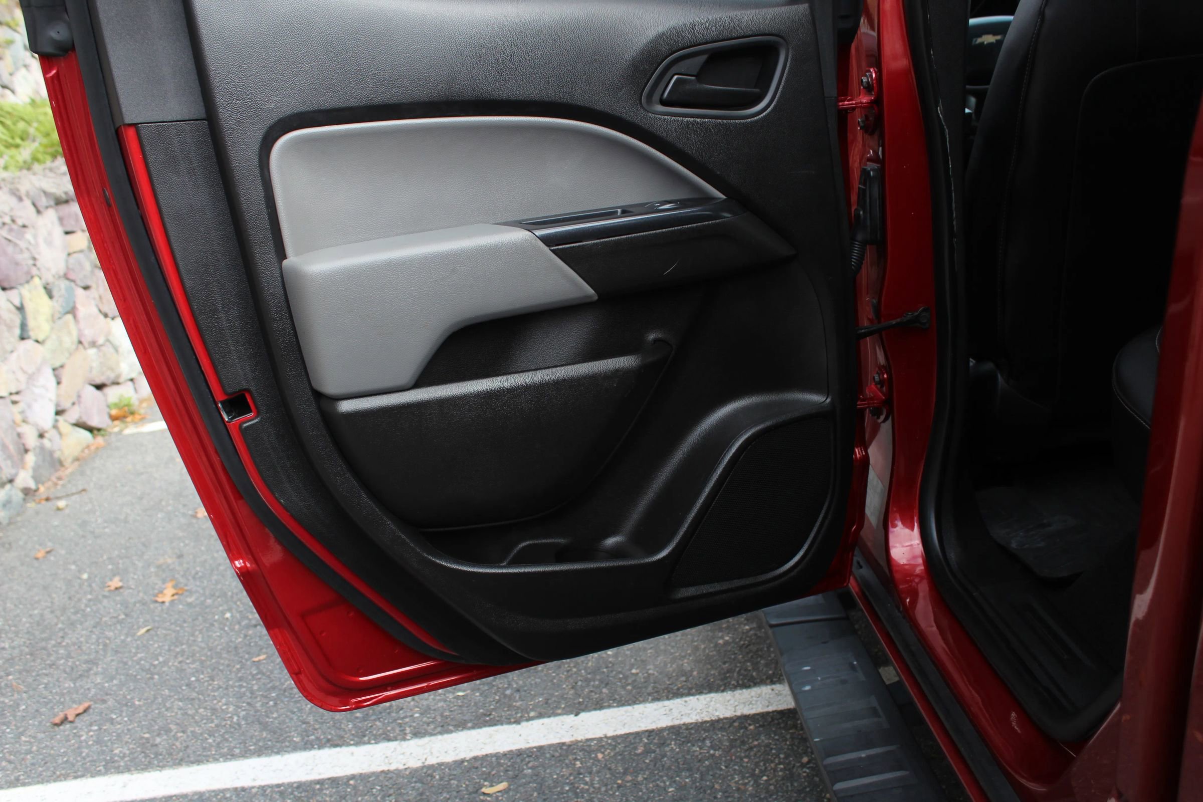 Used 2015 Chevrolet Colorado LT w/ Luxury Package image 14