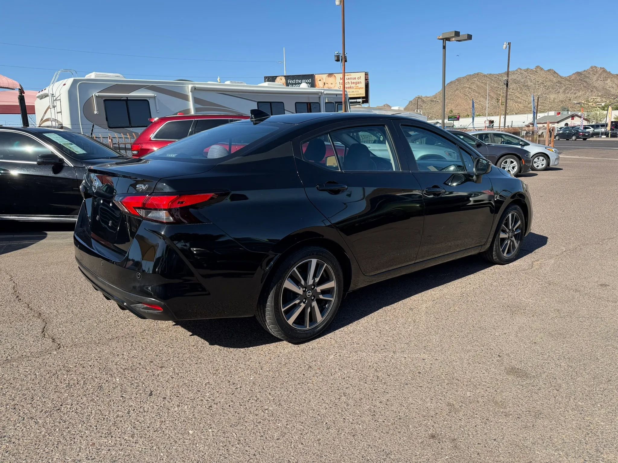 Used 2021 Nissan Versa SV FWD image 5