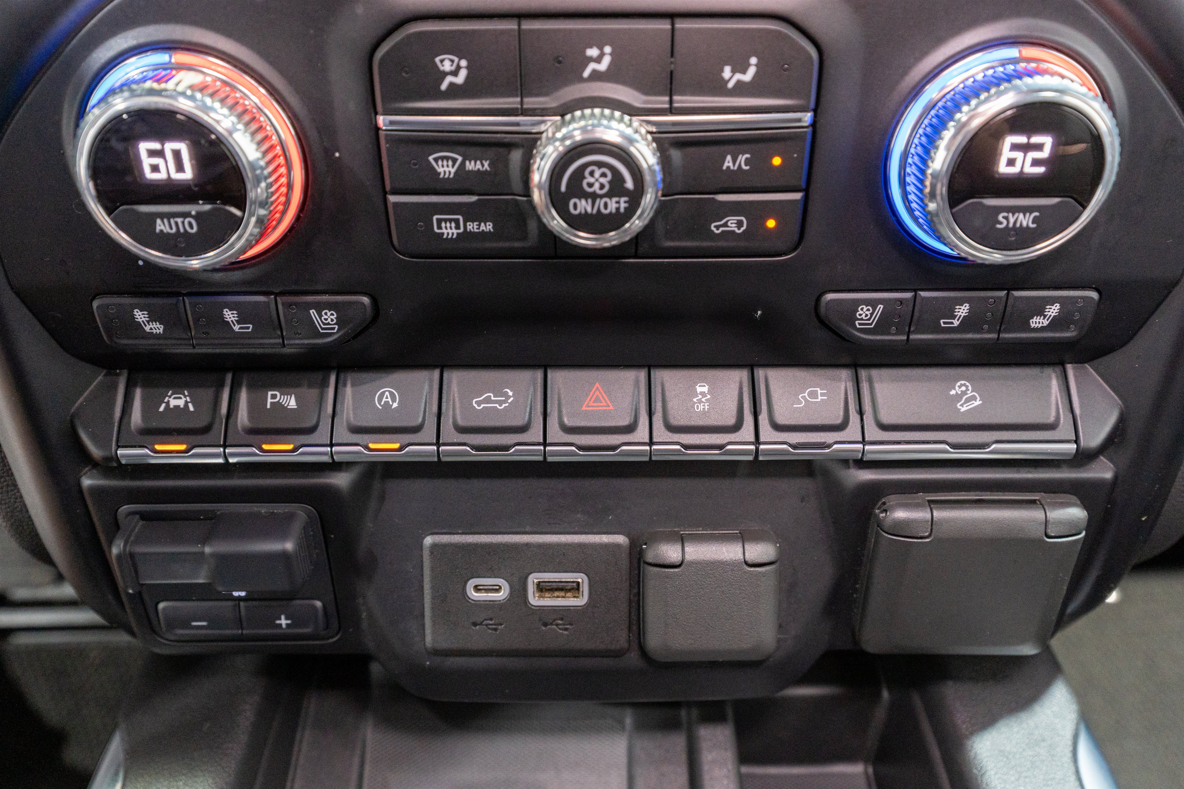 Used 2021 GMC Sierra 1500 AT4 w/ AT4 Value Package AWD/4WD image 26