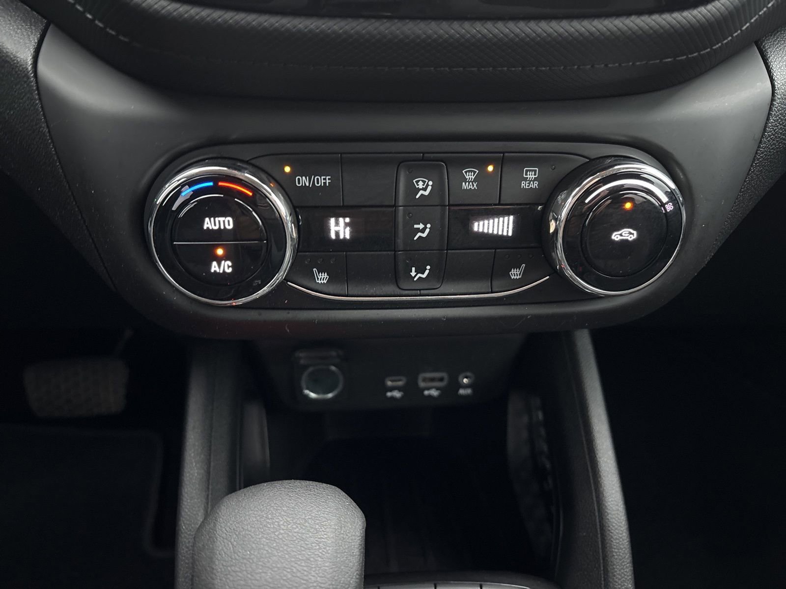 Certified 2023 Chevrolet TrailBlazer LT w/ Convenience Package image 18