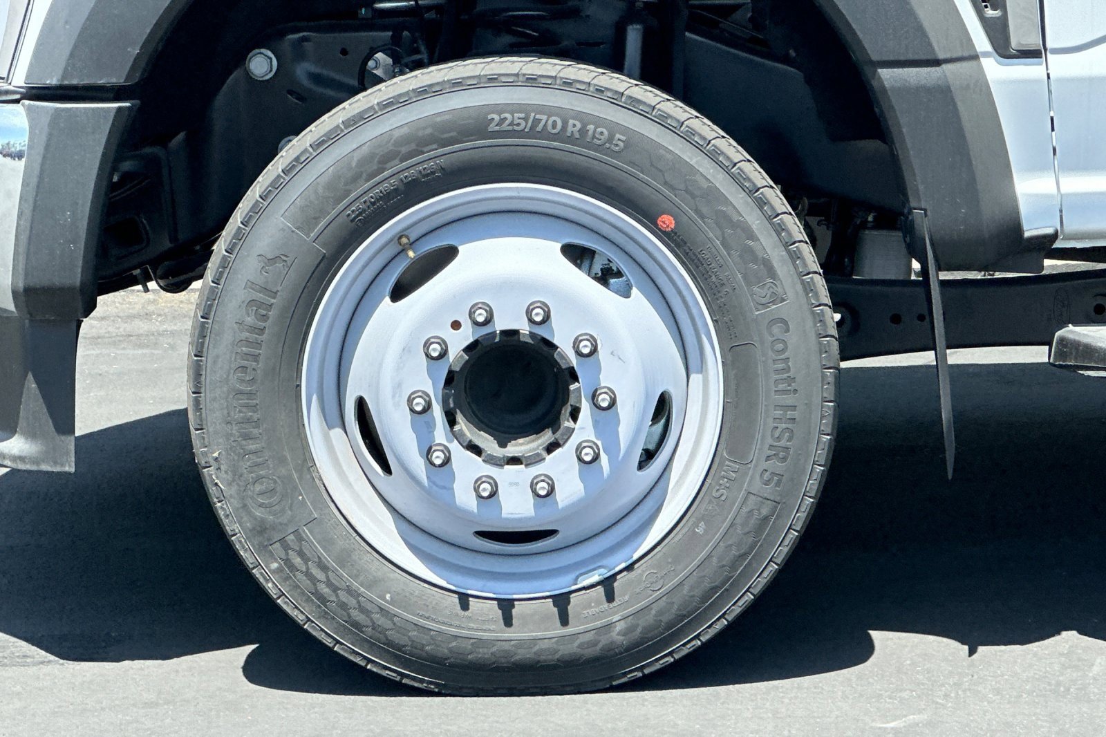 New 2024 Ford F550 2WD SuperCab Super Duty image 23