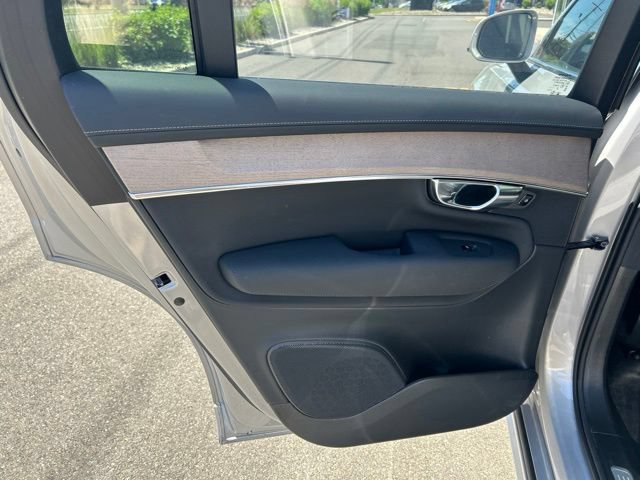 Certified 2025 Volvo XC90 B5 Plus AWD/4WD image 16