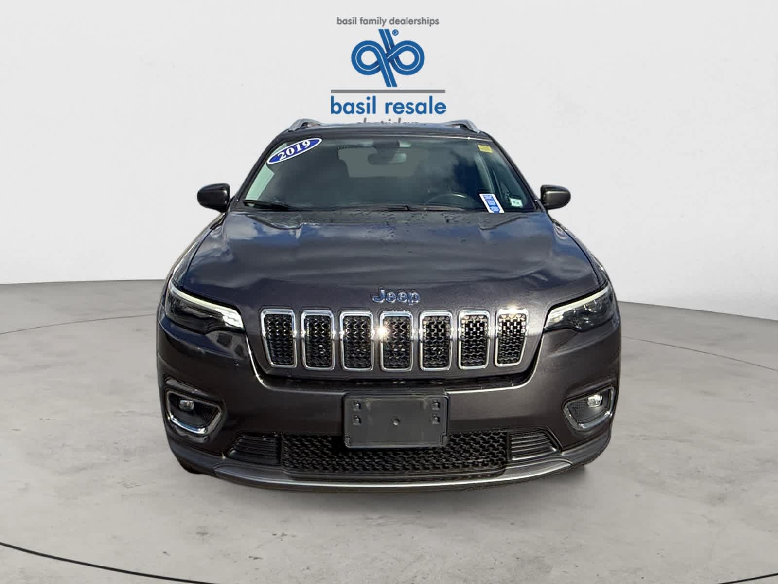 Used 2019 Jeep Cherokee Limited AWD/4WD image 9