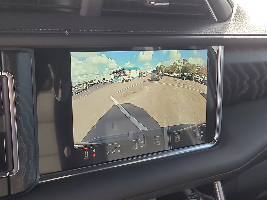 Used 2024 GMC Yukon XL Denali w/ Denali Reserve Package image 26