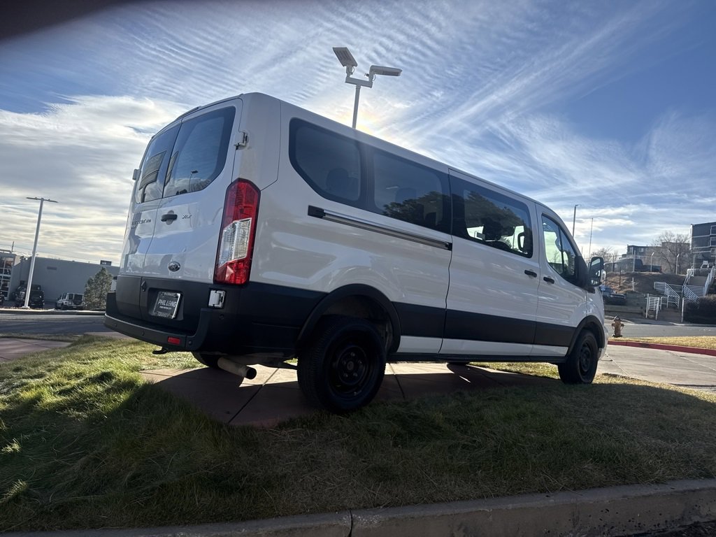 Used 2023 Ford Transit 350 XLT image 7