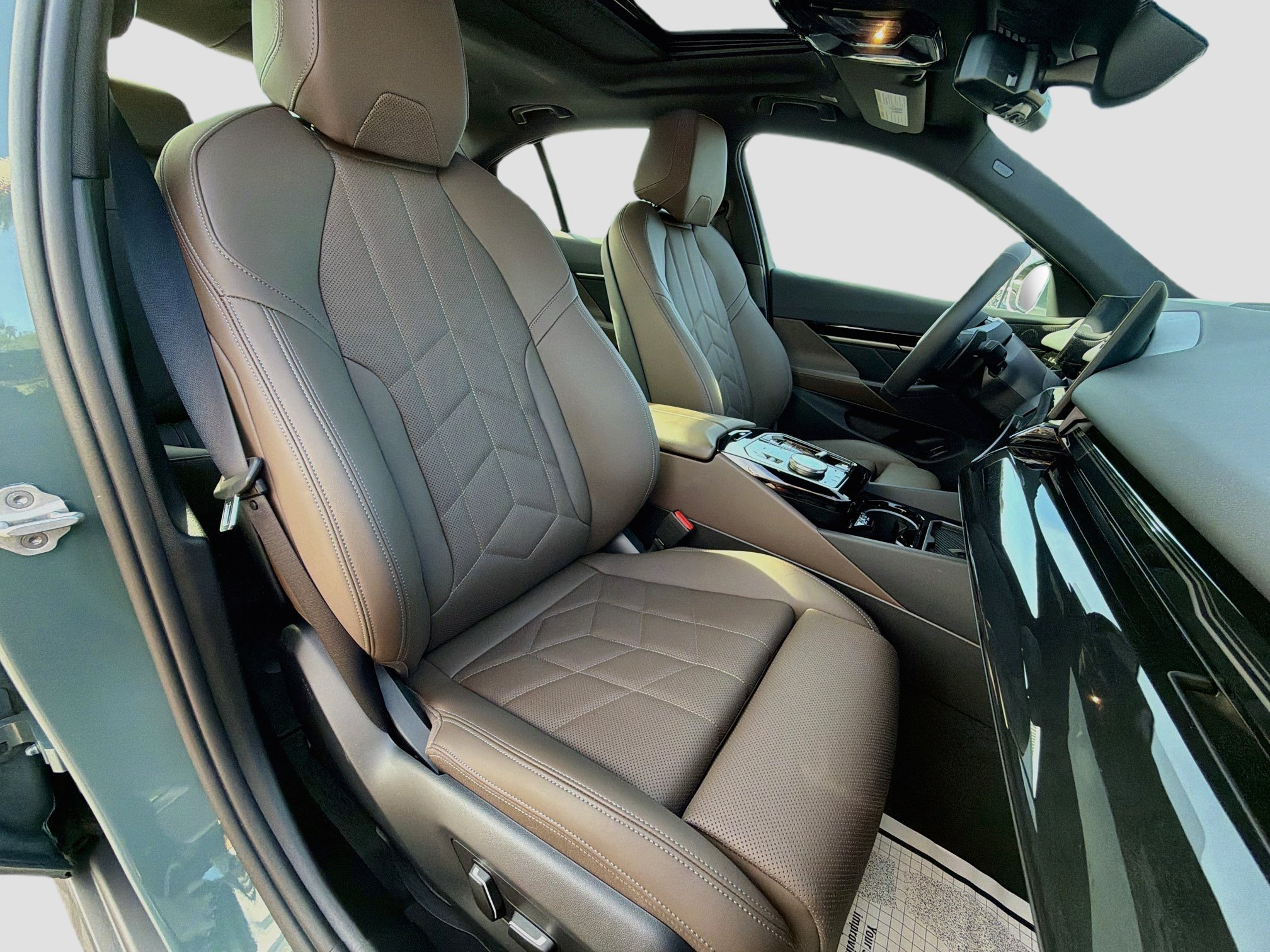 Used 2026 BMW 530i RWD image 16