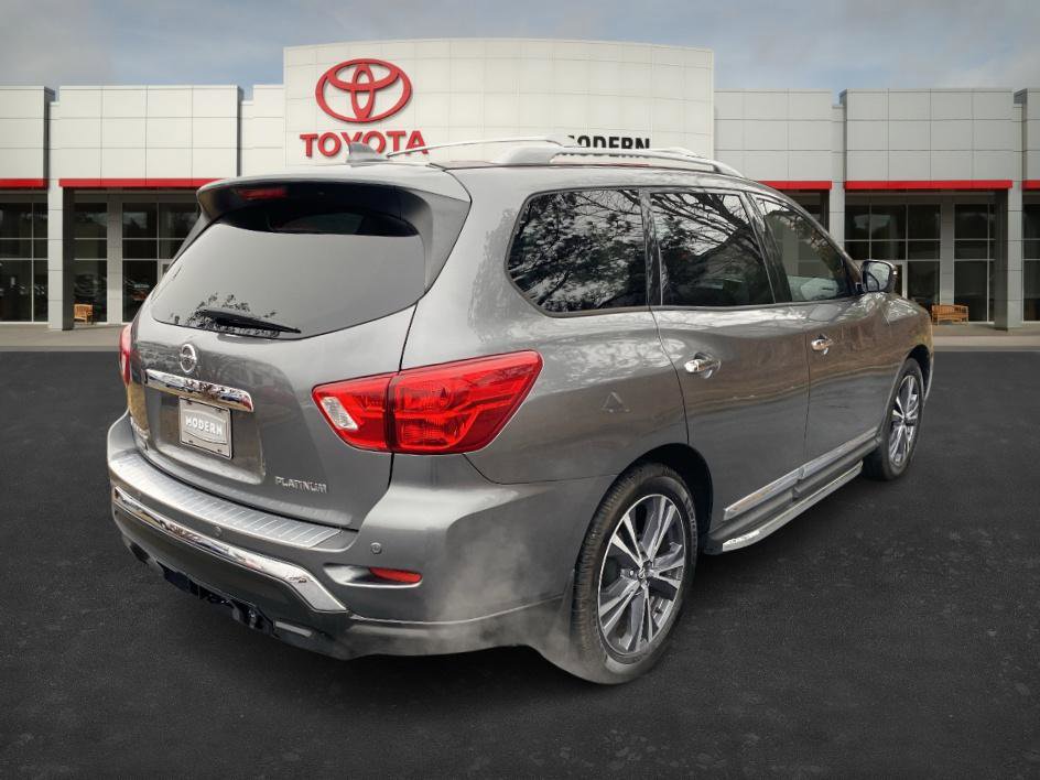 Used 2020 Nissan Pathfinder Platinum image 5