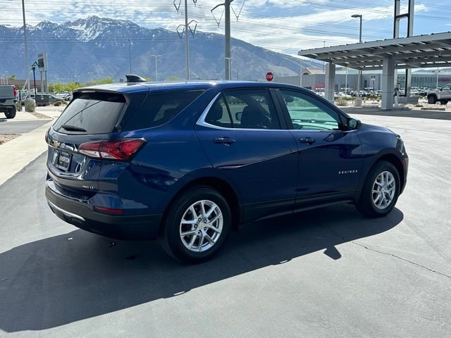 Used 2022 Chevrolet Equinox LT w/ LPO, Cargo Package AWD/4WD image 24