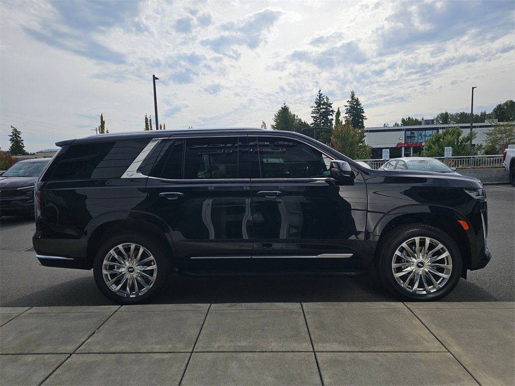 Used 2023 Cadillac Escalade Premium Luxury image 8