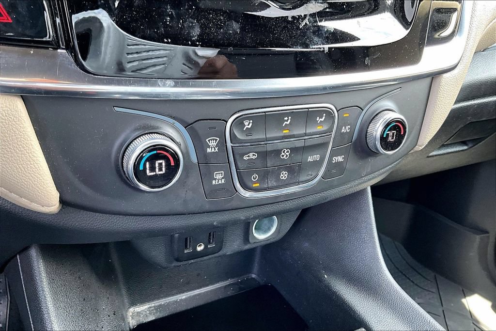 Used 2023 Chevrolet Traverse LS w/ Safety Package FWD image 20