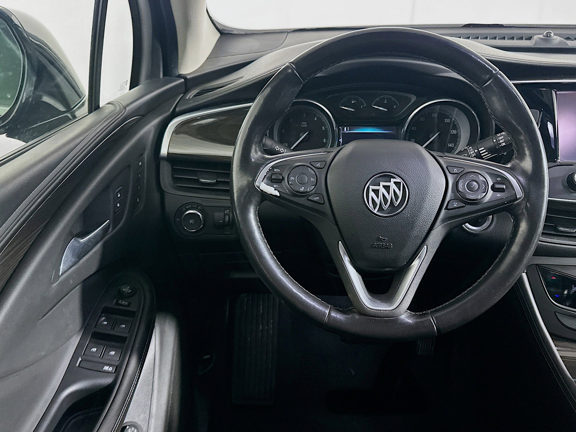 Used 2020 Buick Envision Essence image 17