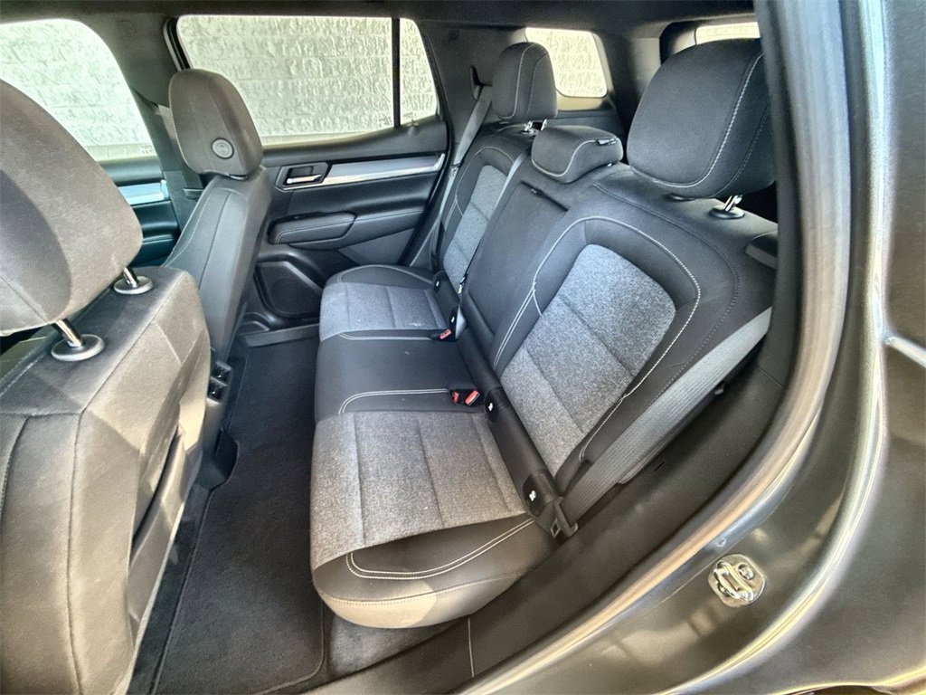 Used 2025 GMC Terrain Elevation image 22