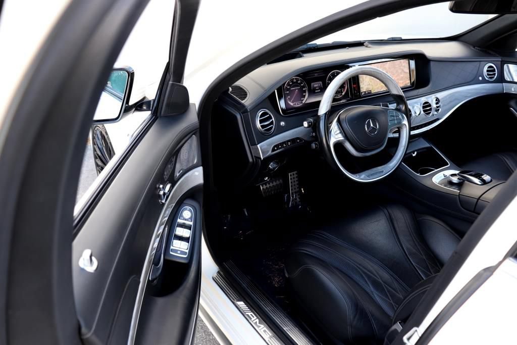 Used 2015 Mercedes-Benz S 63 AMG 4MATIC Sedan image 16