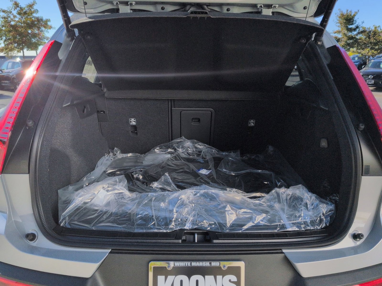 New 2026 Volvo XC40 B5 Plus w/ Protection Package Premier image 26