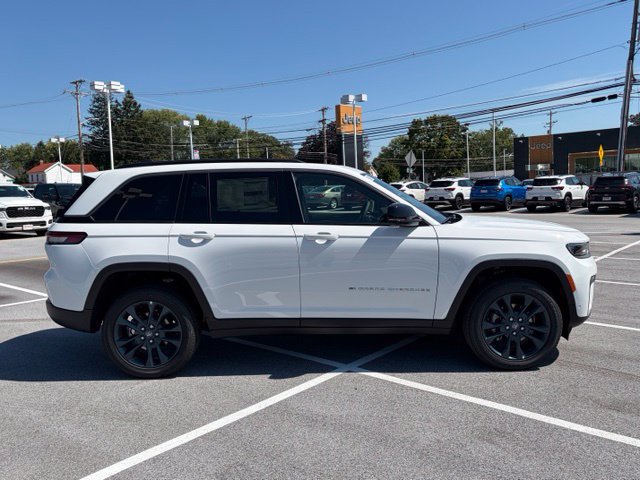 New 2026 Jeep Grand Cherokee Limited AWD/4WD image 8