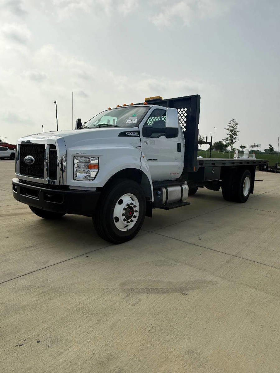 Used 2019 Ford F750 2WD Regular Cab Super Duty