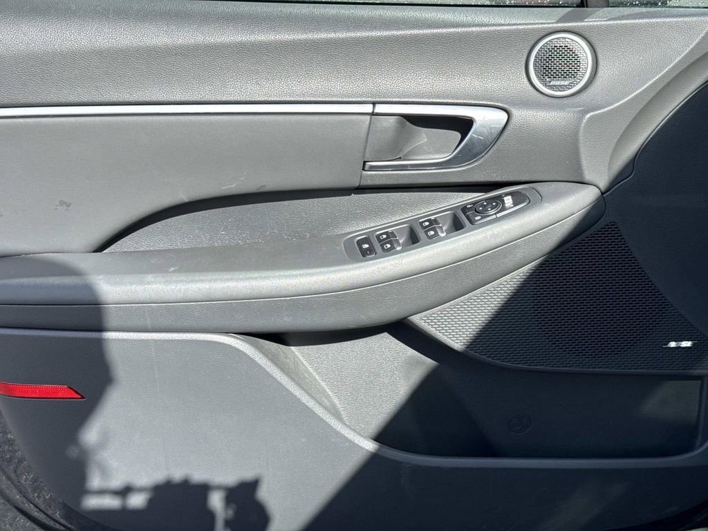 Used 2023 Hyundai Sonata SEL Plus w/ Preferred Accessory Package FWD image 17