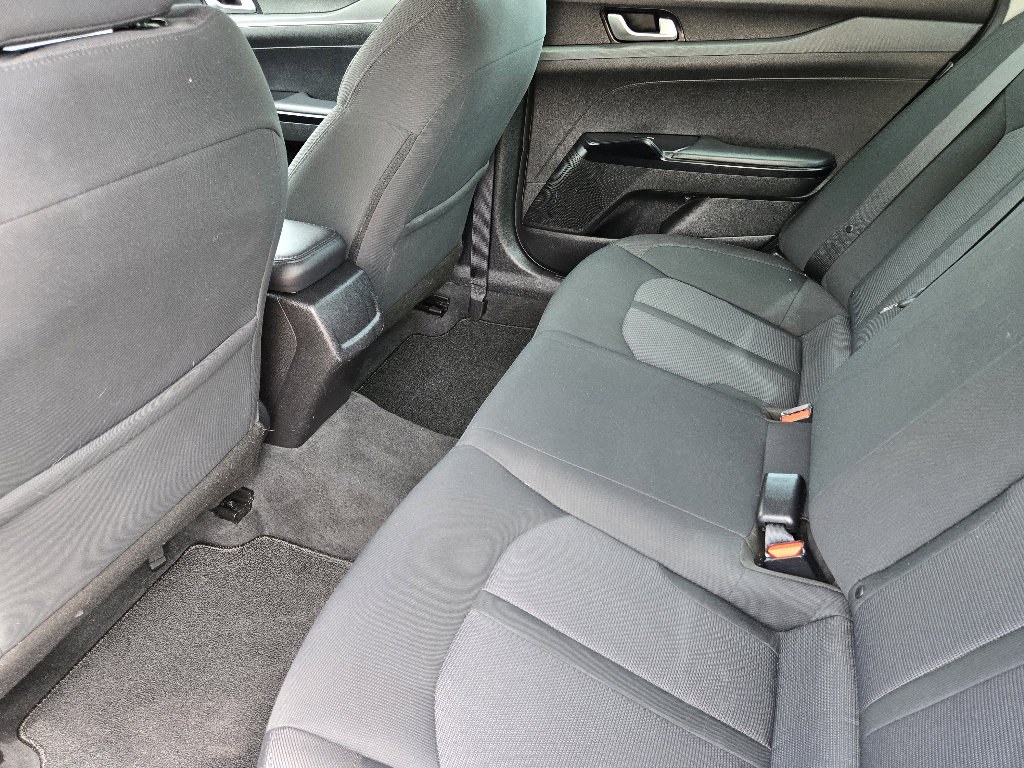 Used 2022 Kia K5 LX image 29