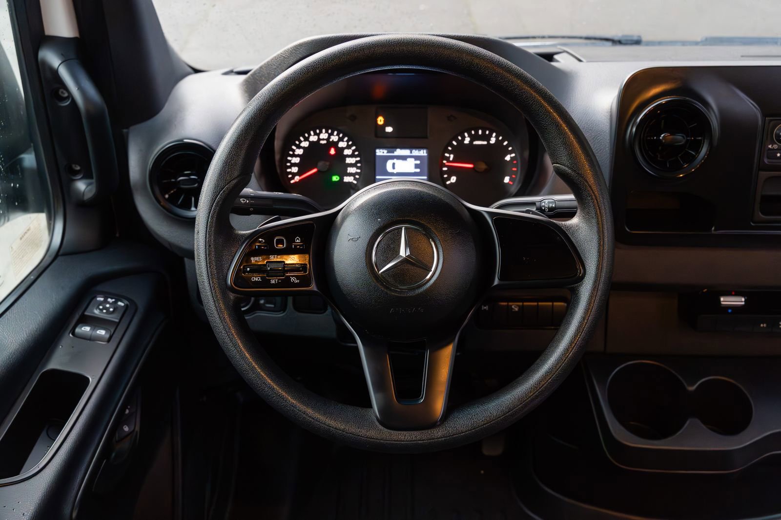 Used 2019 Mercedes-Benz Sprinter 4x4 170 image 24