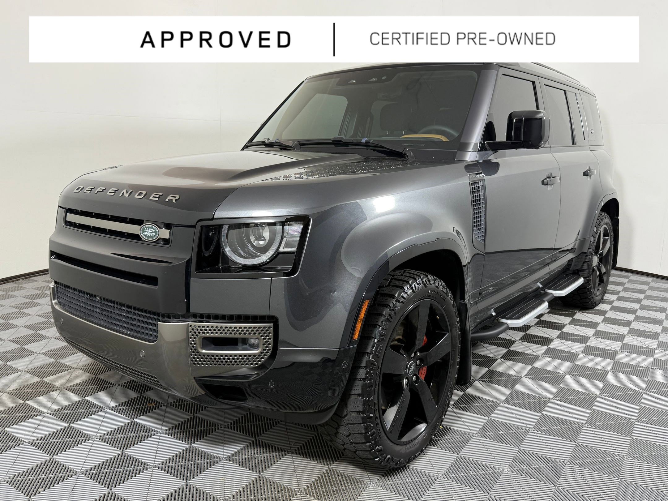 Used 2024 Land Rover Defender 110 X image 1