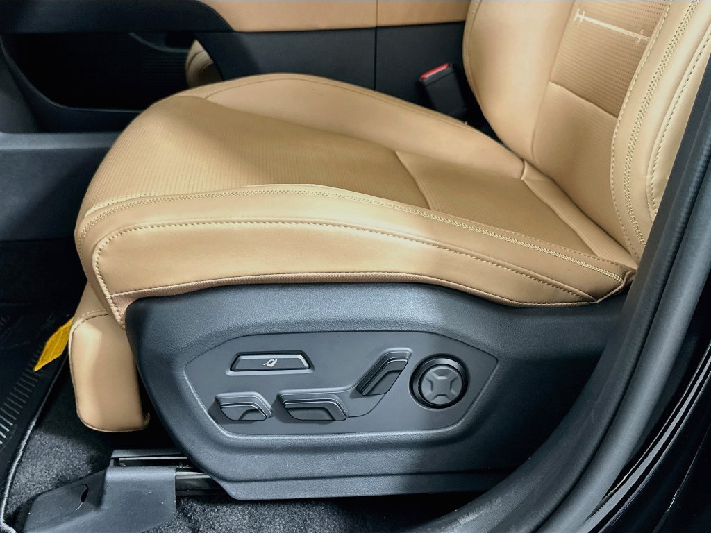 New 2027 Hyundai Santa Fe Calligraphy FWD image 19