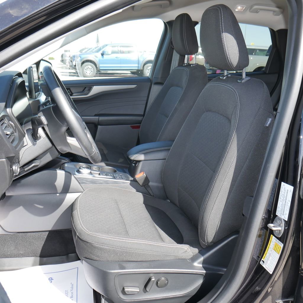 Used 2024 Ford Escape Active AWD/4WD image 24