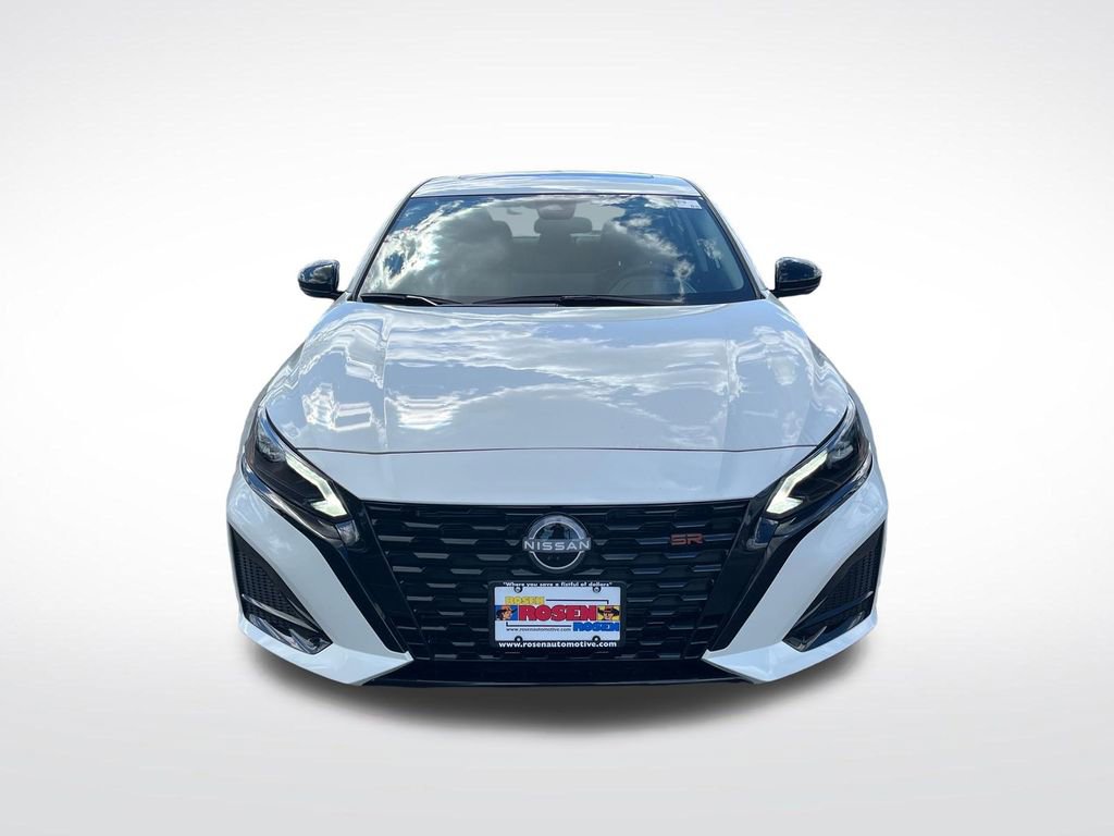 New 2026 Nissan Altima 2.5 SR w/ SR Premium Package FWD image 8