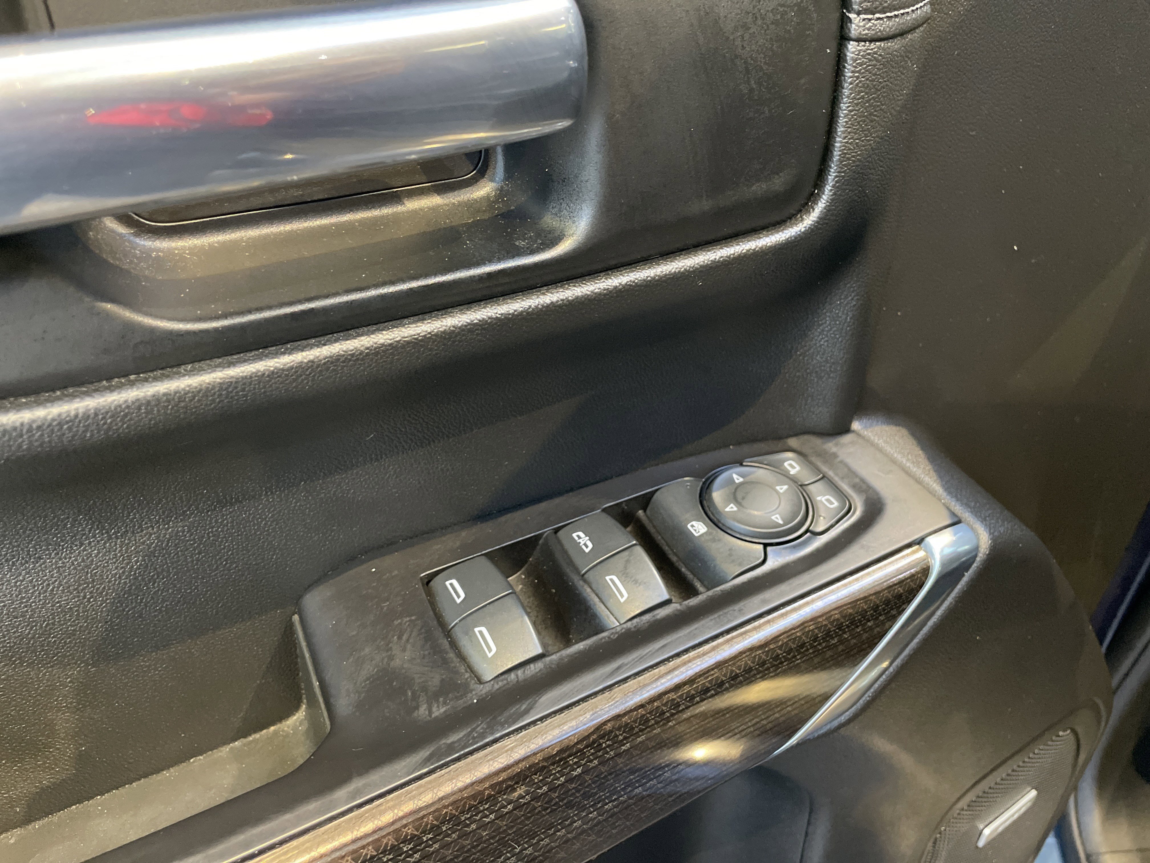 Used 2020 Chevrolet Silverado 1500 RST w/ All-Star Edition AWD/4WD image 15