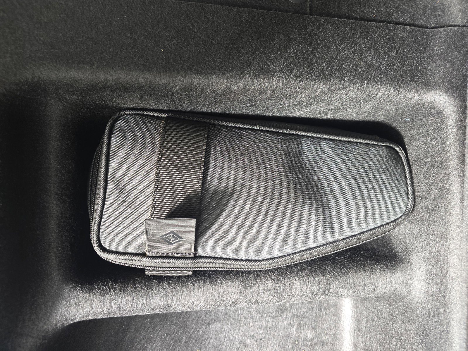 Used 2023 Rivian R1S Adventure AWD/4WD image 34