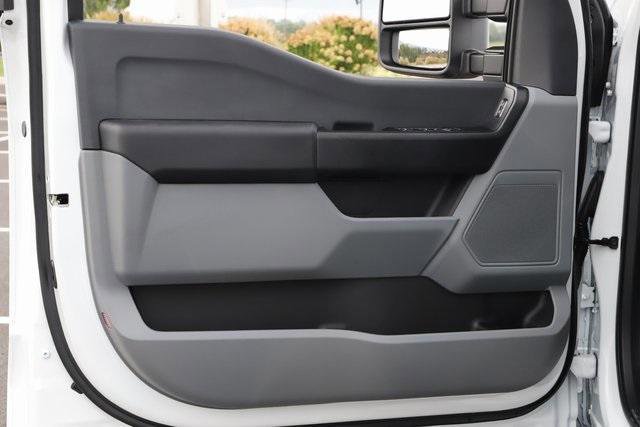 New 2026 Ford F350 XL image 18