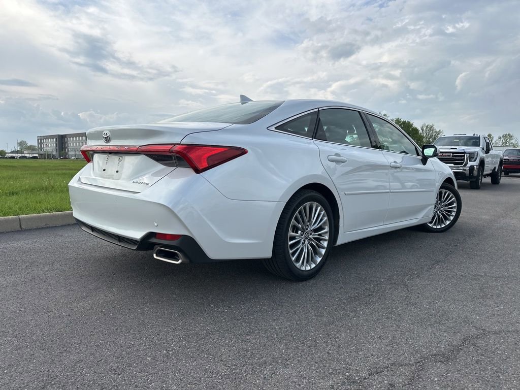 Used 2020 Toyota Avalon Limited w/ Advanced Safety Package FWD image 10