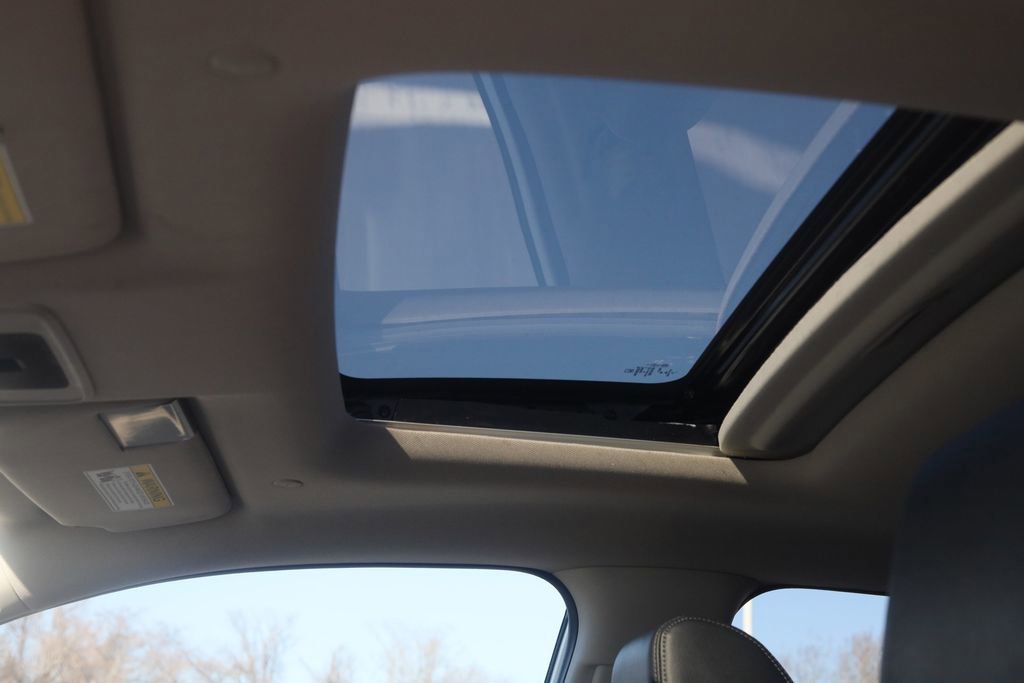 Used 2023 Honda HR-V EX-L image 9