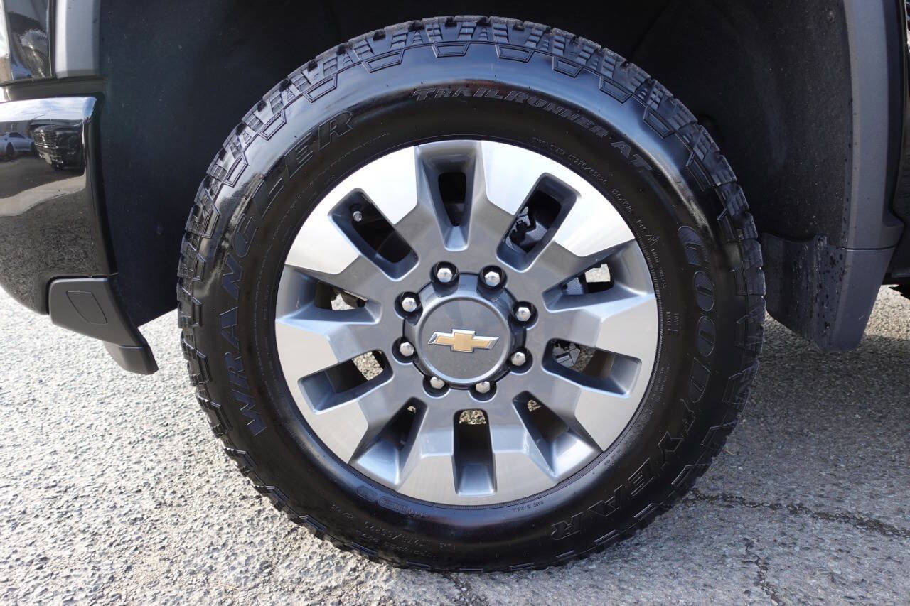Used 2025 Chevrolet Silverado 2500 Custom w/ Custom Value Package image 52