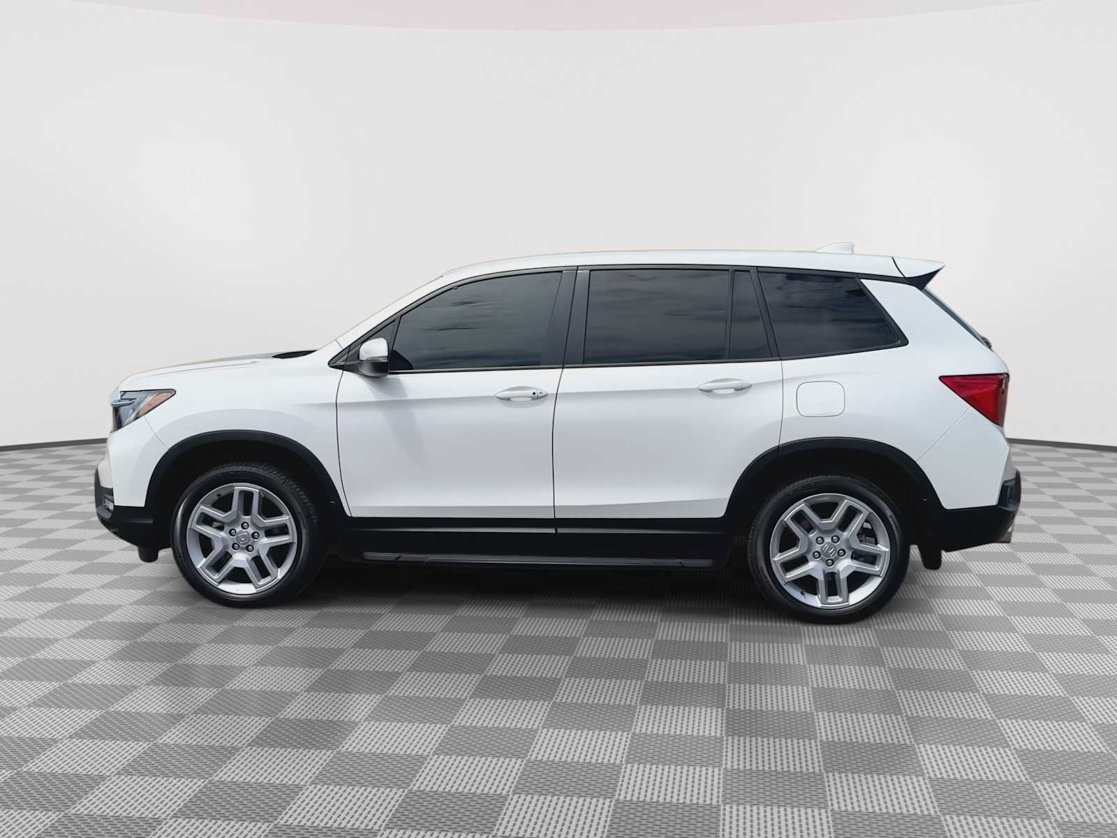 Certified 2024 Honda Passport EX-L image 5