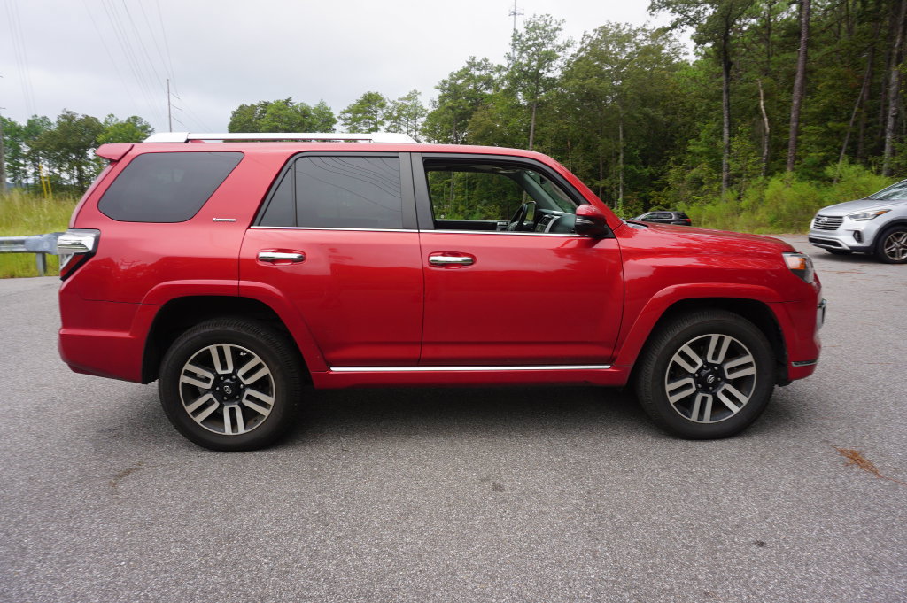 Used 2022 Toyota 4Runner Limited AWD/4WD image 21