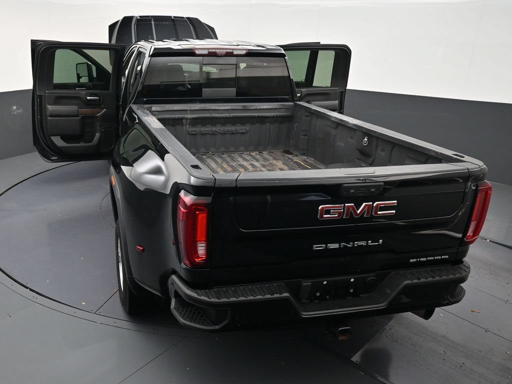 Used 2021 GMC Sierra 3500 Denali w/ Denali Ultimate Package AWD/4WD image 32