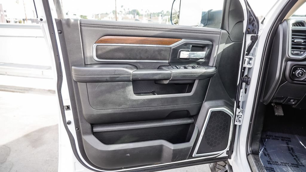 Used 2022 RAM 2500 Laramie AWD/4WD image 23