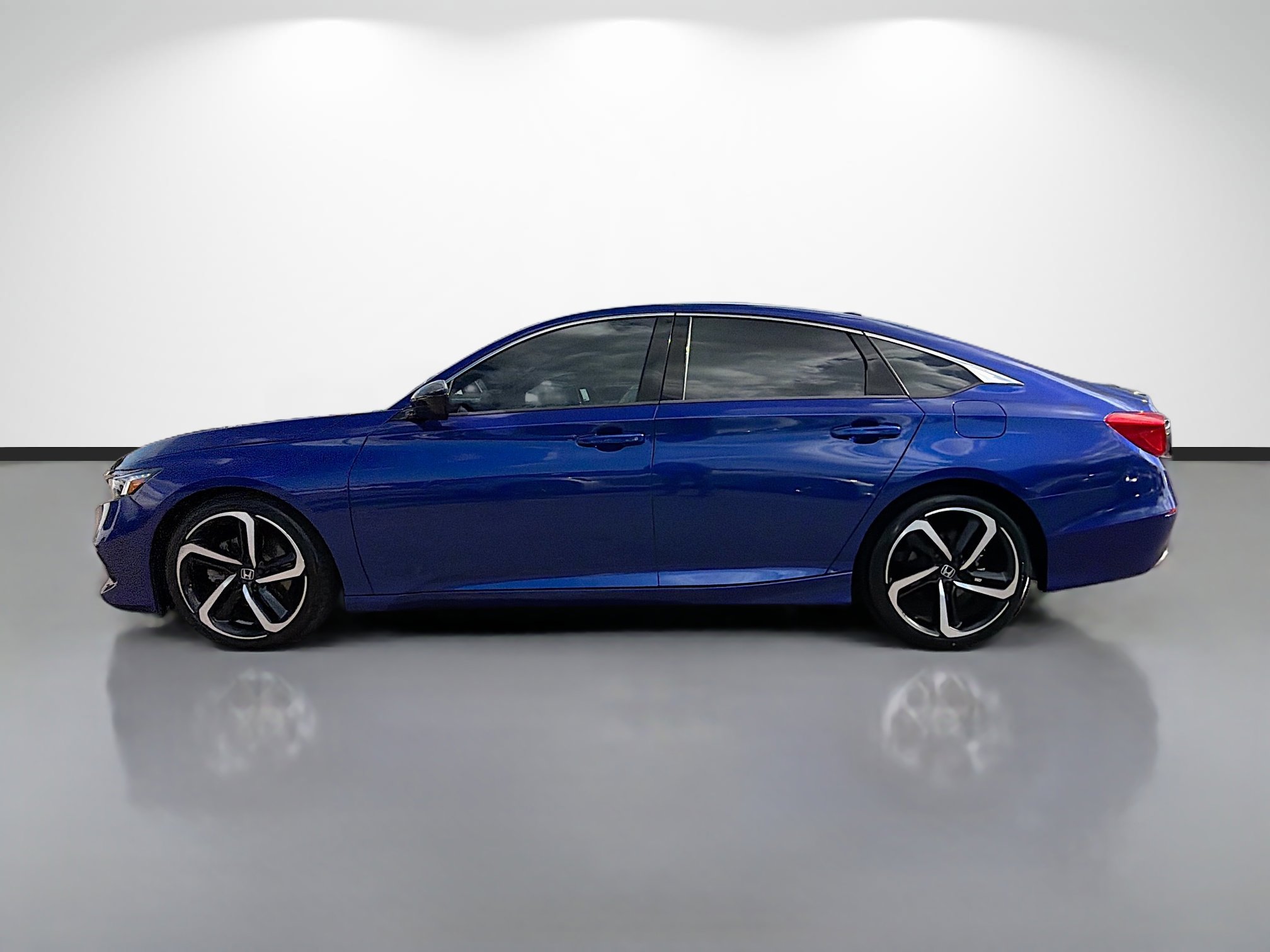Used 2021 Honda Accord Sport image 6