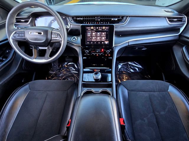 Certified 2024 Jeep Grand Cherokee L Altitude image 9