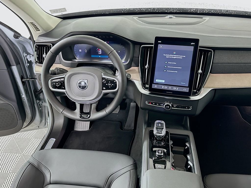 Used 2026 Volvo XC90 B6 Plus w/ Protection Package Premier AWD/4WD image 19
