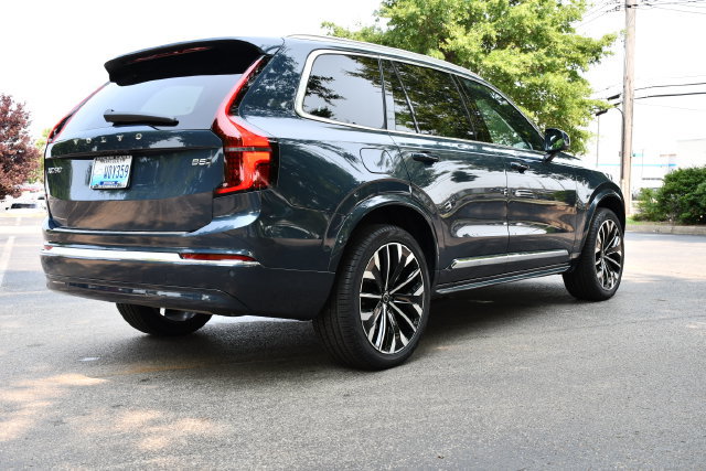 New 2026 Volvo XC90 B5 Plus w/ Protection Package Premier AWD/4WD image 7