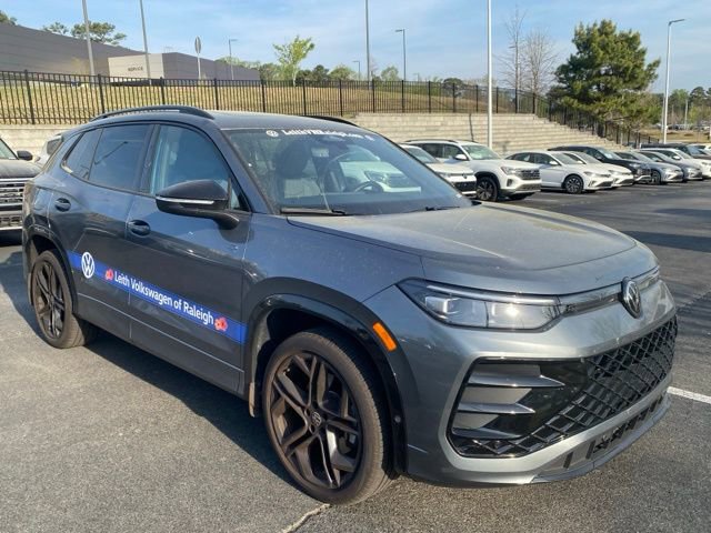 Used 2025 Volkswagen Tiguan SE R-Line video 1