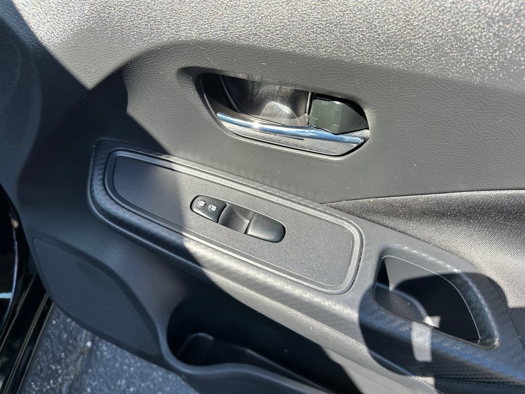 Used 2022 Nissan Versa SV w/ Trunk Package FWD image 17