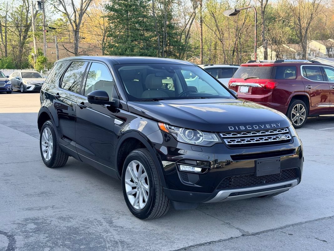 Used 2016 Land Rover Discovery Sport HSE AWD/4WD image 9